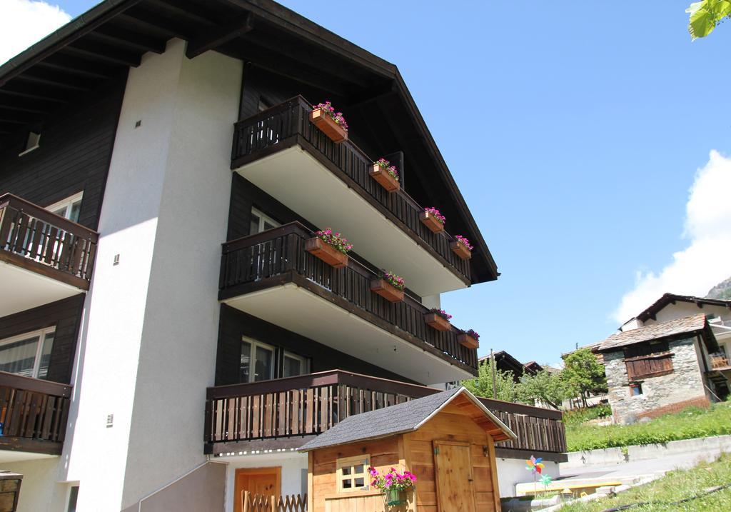 Ferienwohnungen Wallis - Randa Bei Zermatt Ngoại thất bức ảnh